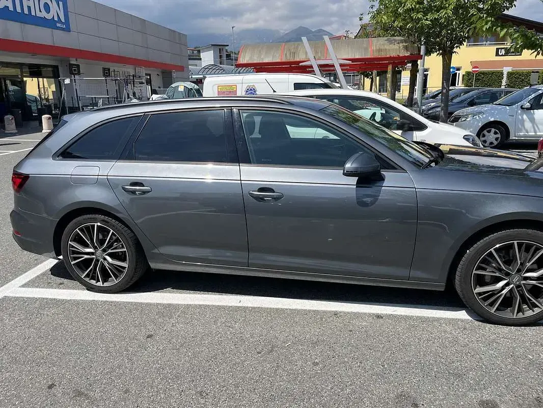Usata Audi A4 Ambiente 190 CV (139 kW) 2019 Grigio Station wagon