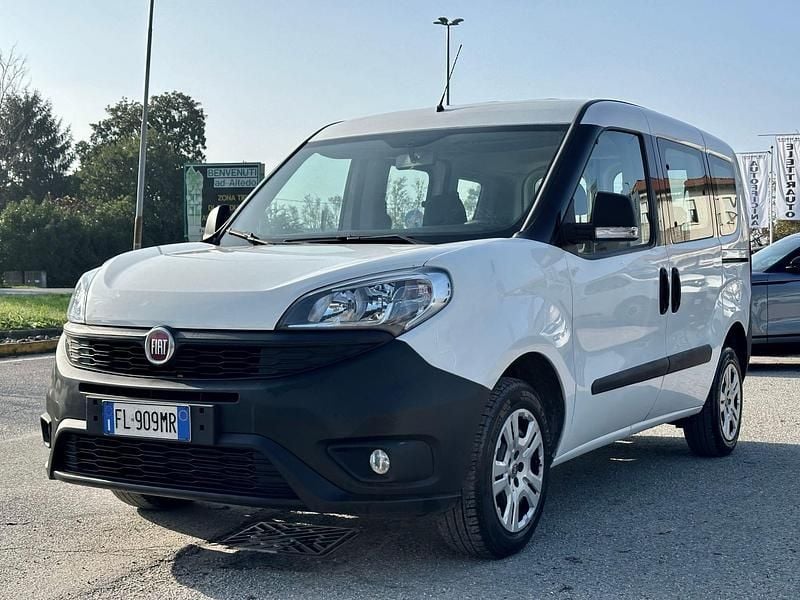 Usata Fiat Doblò 95 CV (69 kW) 2017 Bianco Monovolume