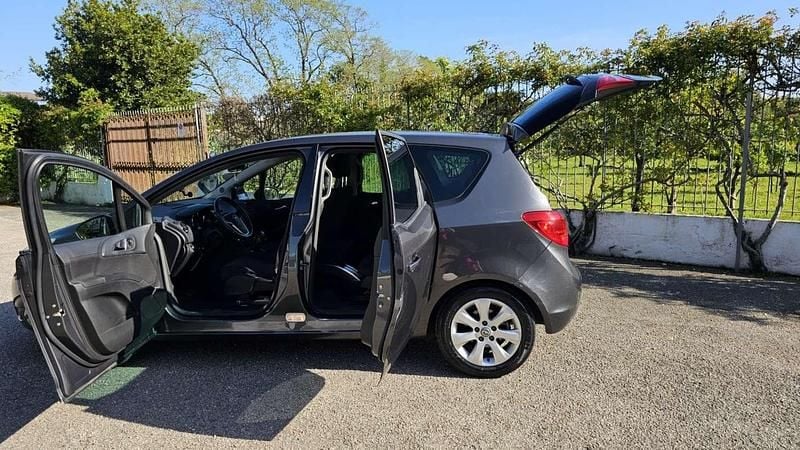 Gebraucht Opel Meriva Cosmo 95 PS (69 kW) 2012 Van / Kleinbus