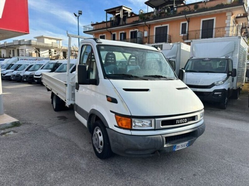 Usato 2000 Iveco Daily 2.8 Diesel (8.500 €)