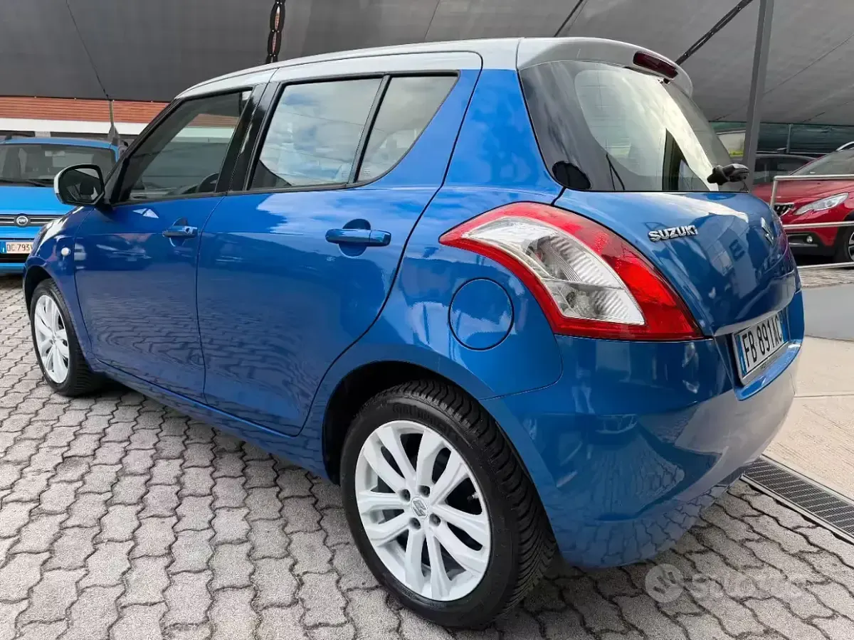 Usata Suzuki Swift Cool 94 CV (69 kW) 2015 Blu/azzurro Utilitaria