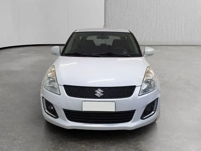 Usata Suzuki Swift 74 CV (54 kW) 2015 Bianco Utilitaria