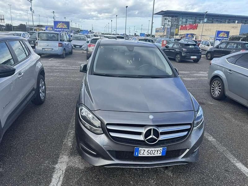 Usata Mercedes B180 Executive 109 CV (80 kW) 2015 Monovolume