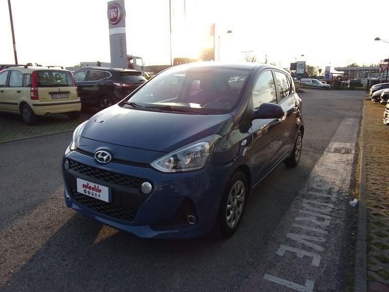 Usata Hyundai i10 Comfort 67 CV (49 kW) 2017 Blu Utilitaria