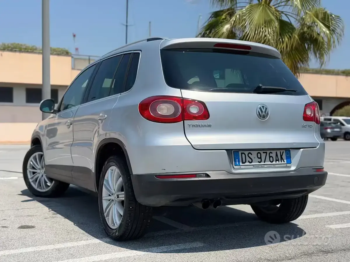 Usata VW Tiguan 140 CV (102 kW) 2009 Grigio SUV