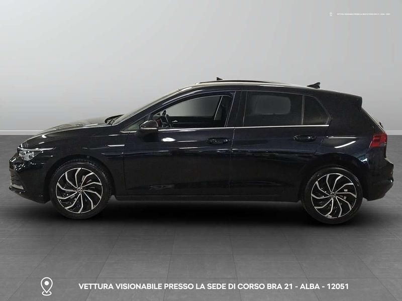Usata VW Golf VIII Style 116 CV (85 kW) 2022 2t deep black perlato Berlina