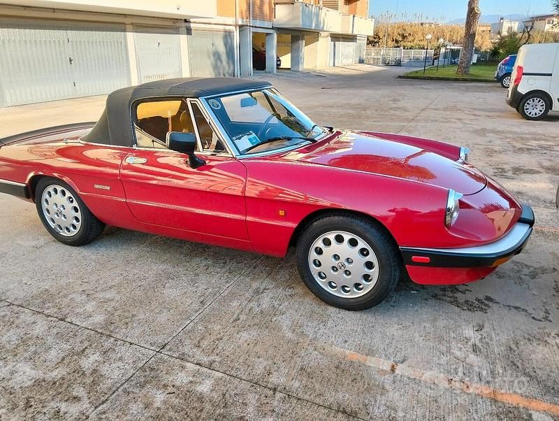 Usata Alfa Romeo Spider 104 CV (76 kW) 1987 Cabrio