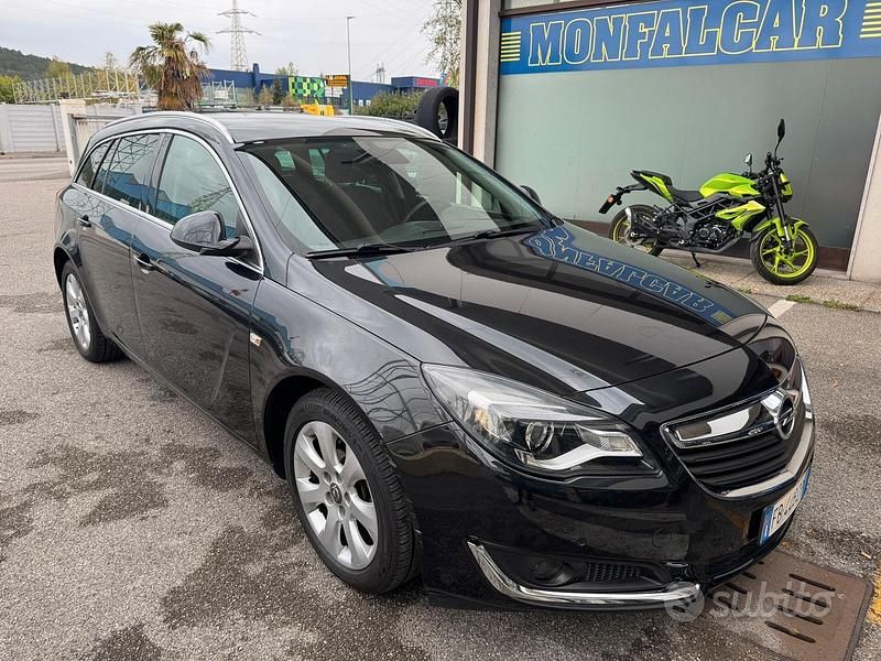 Nero Usata 2016 Opel Insignia Cosmo Tre volumi | 8990 € (Buon prezzo) - Immagine 1/4