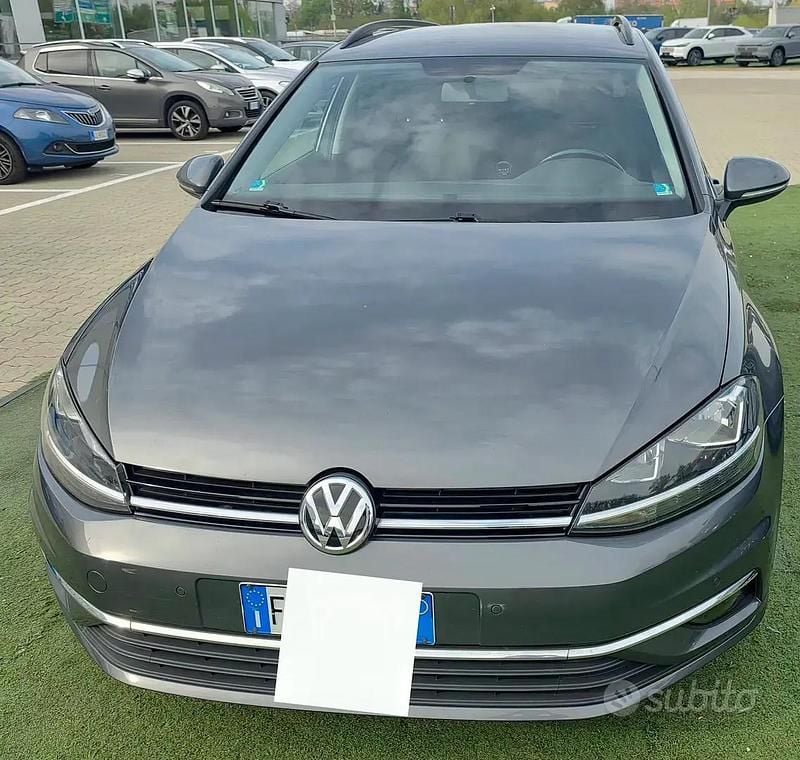 Usata VW Golf VII Business 116 CV (85 kW) 2017 Grigio Station wagon