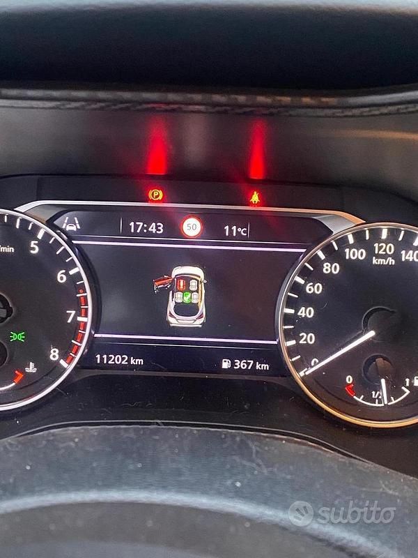 Używany Nissan Juke Acenta 114 KM (83 kW) 2024 Biały SUV