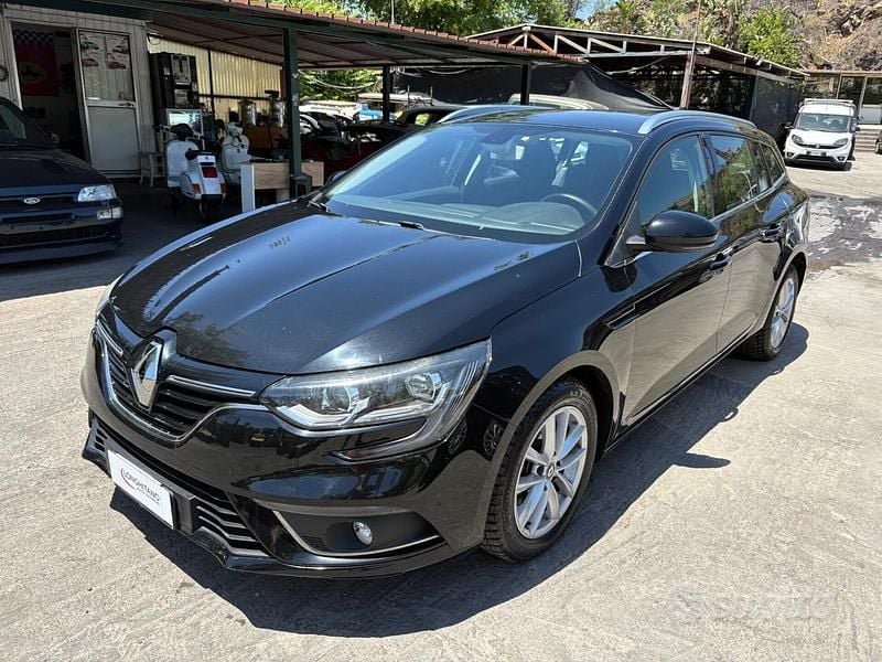 Brugt Renault Mégane IV Intens 110 HK (80 kW) 2017 Sort Sedan