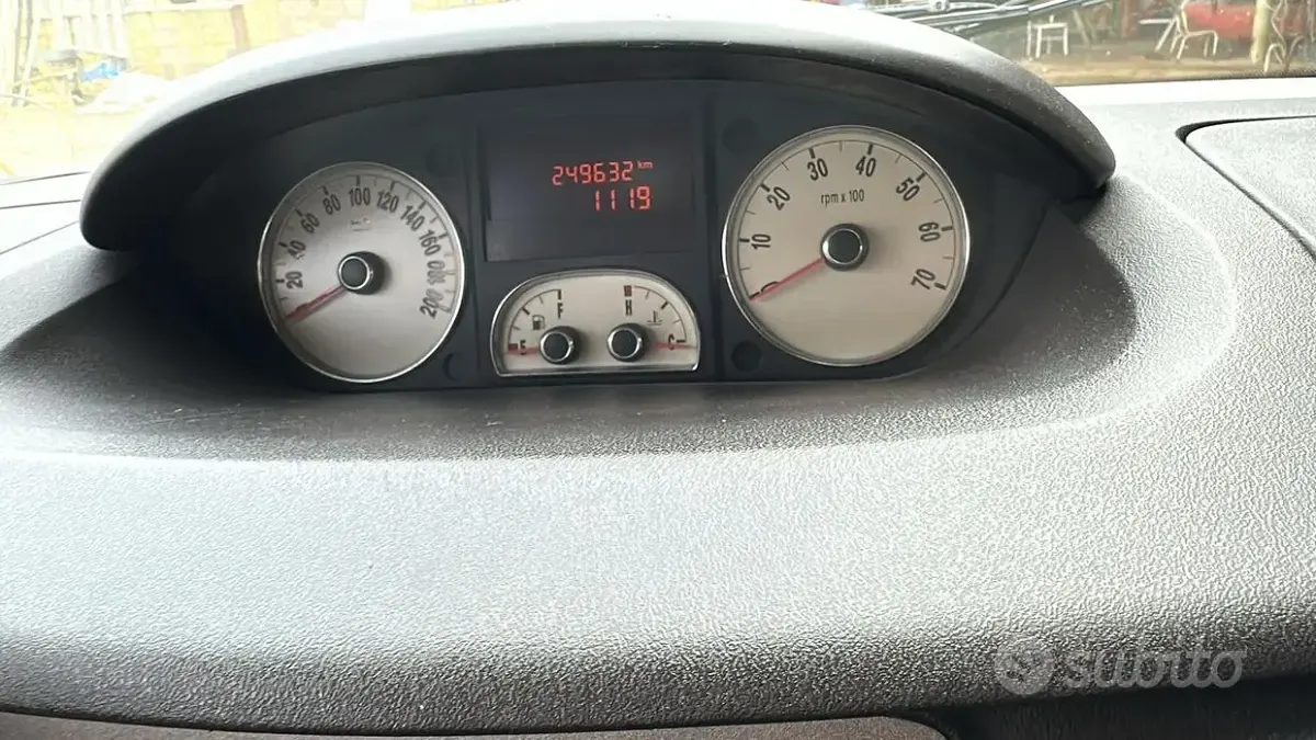 Usata Lancia Musa 90 CV (66 kW) 2007 Monovolume
