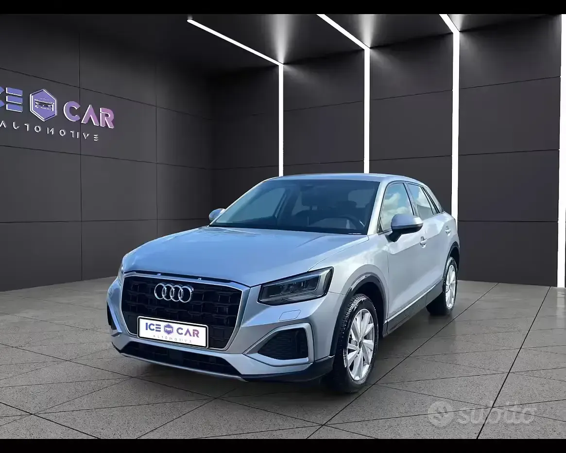 Usado Audi Q2 Comfort 150 CV (110 kW) 2023 Gris SUV