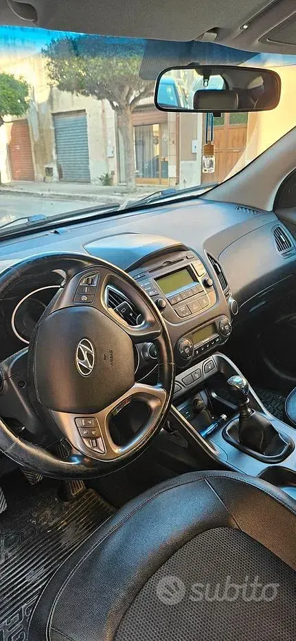 Usata Hyundai ix35 135 CV (99 kW) 2015 Bianco SUV