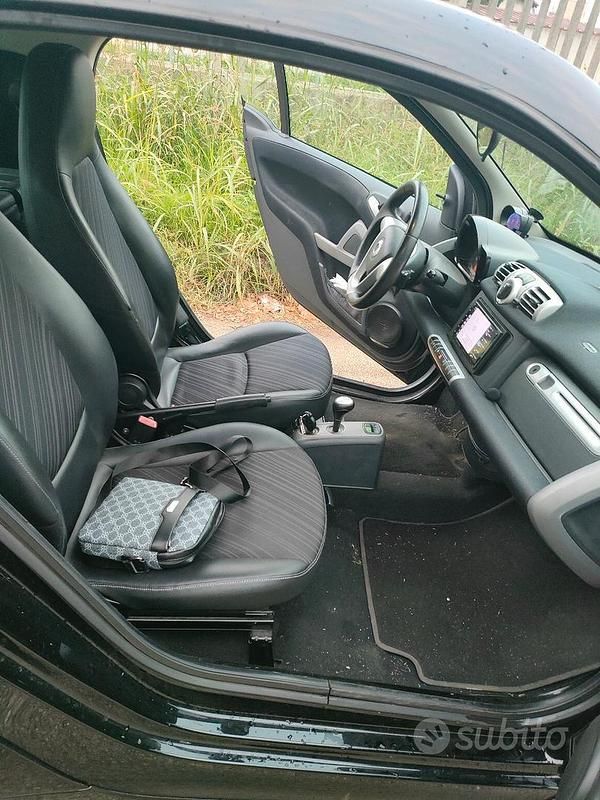 Usata Smart ForTwo Coupé 71 CV (52 kW) 2013 Nero Coupé