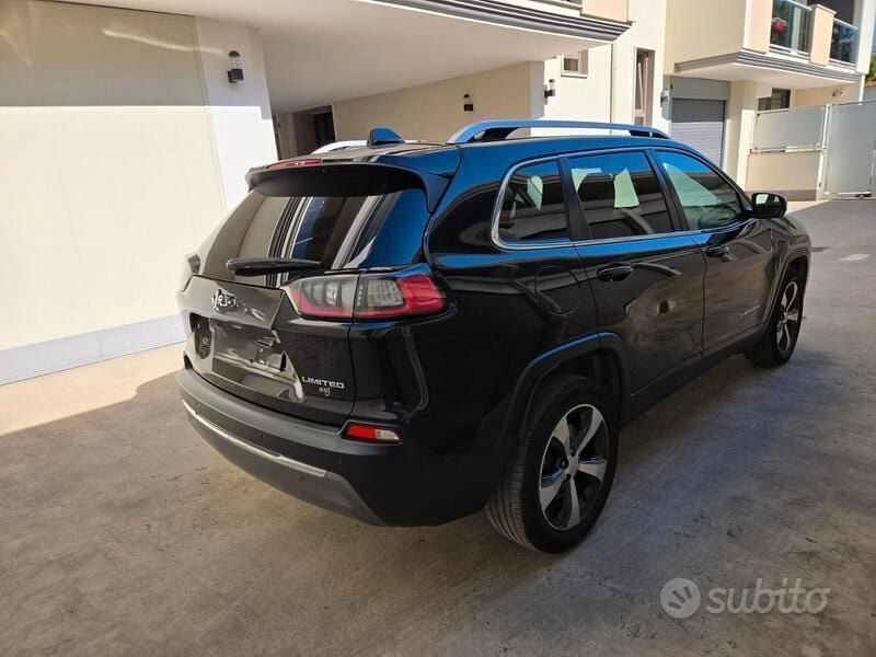 Usata Jeep Cherokee 195 CV (143 kW) 2019 Nero SUV