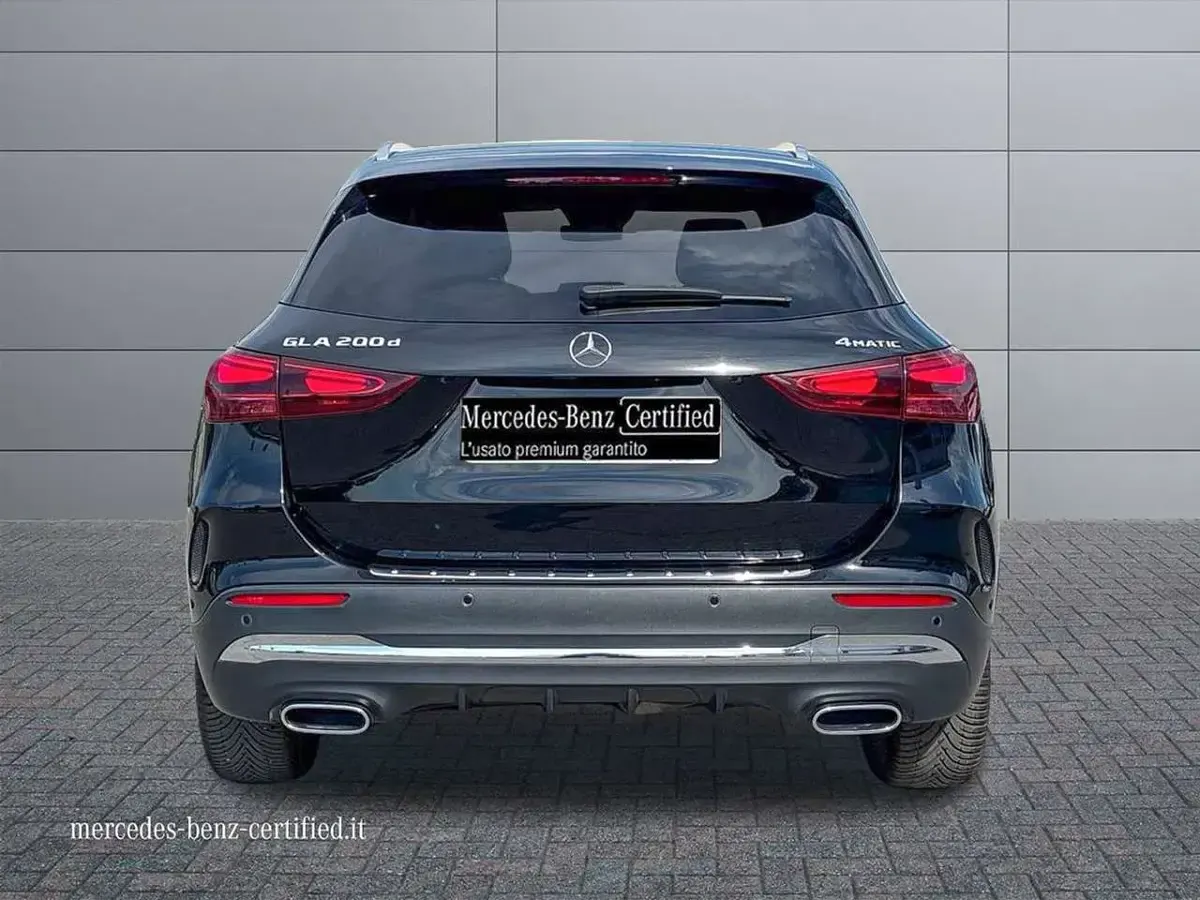 Usata Mercedes GLA200 Advanced Plus 150 CV (110 kW) 2024 Nero SUV