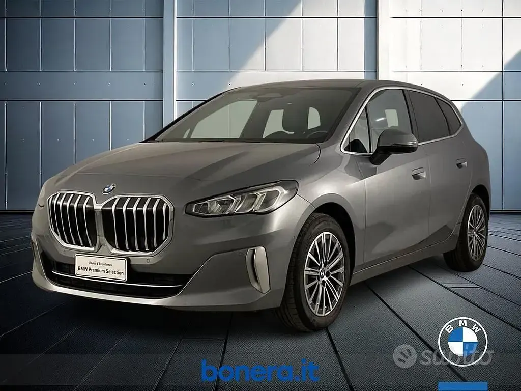 Usata BMW 218 Active Tourer Luxury Line 150 CV (110 kW) 2022 Grigio Monovolume