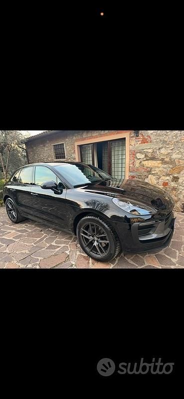 Usata Porsche Macan T 163 CV (119 kW) 2025 Nero SUV