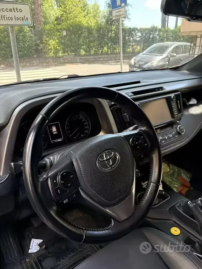 Usata Toyota RAV4 143 CV (105 kW) 2016 Bianco SUV