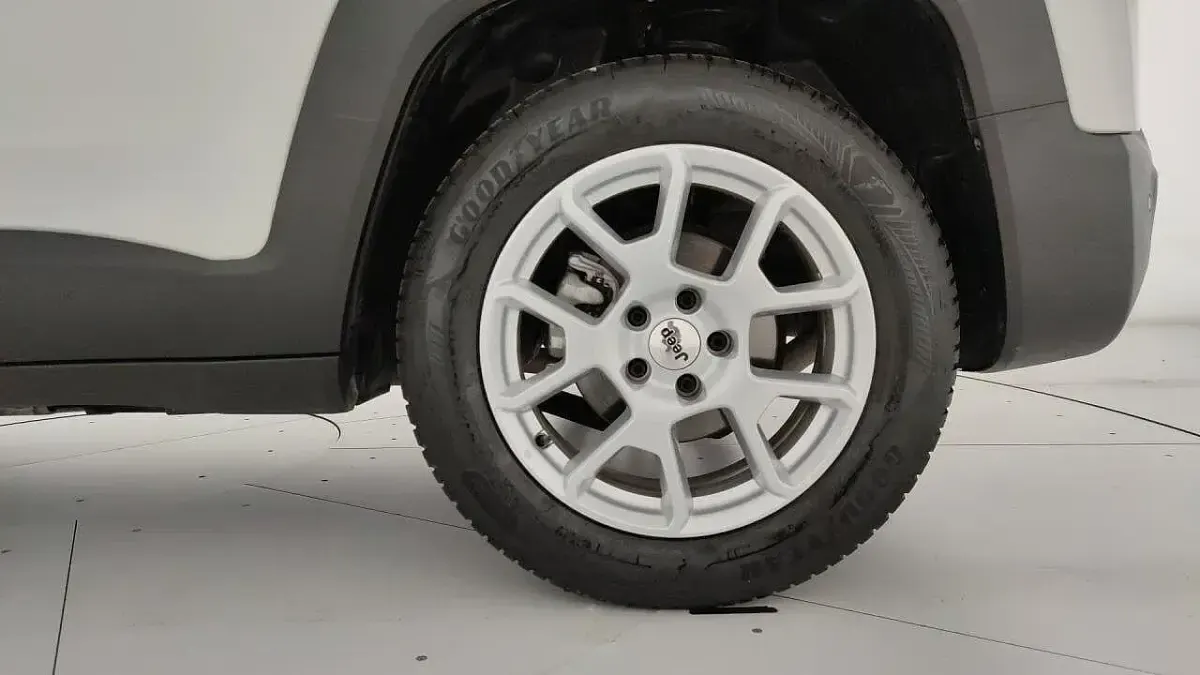 Usata Jeep Renegade Longitude 130 CV (95 kW) 2024 Bianco SUV