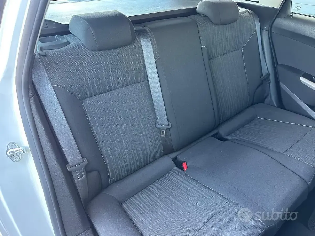 Usata Opel Astra 110 CV (80 kW) 2013 Bianco Station wagon