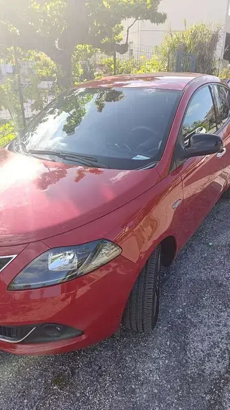 Usata Lancia Ypsilon Gold 69 CV (50 kW) 2023 Utilitaria
