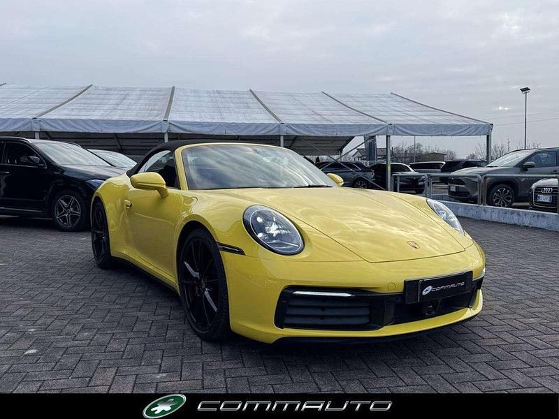 Usata Porsche 911 Carrera S Cabriolet 450 CV (330 kW) 2024 Giallo Cabrio