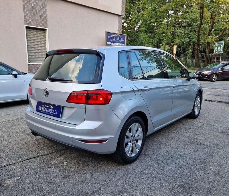 Usata VW Golf Sportsvan Comfortline 125 CV (91 kW) 2015 Argento Monovolume