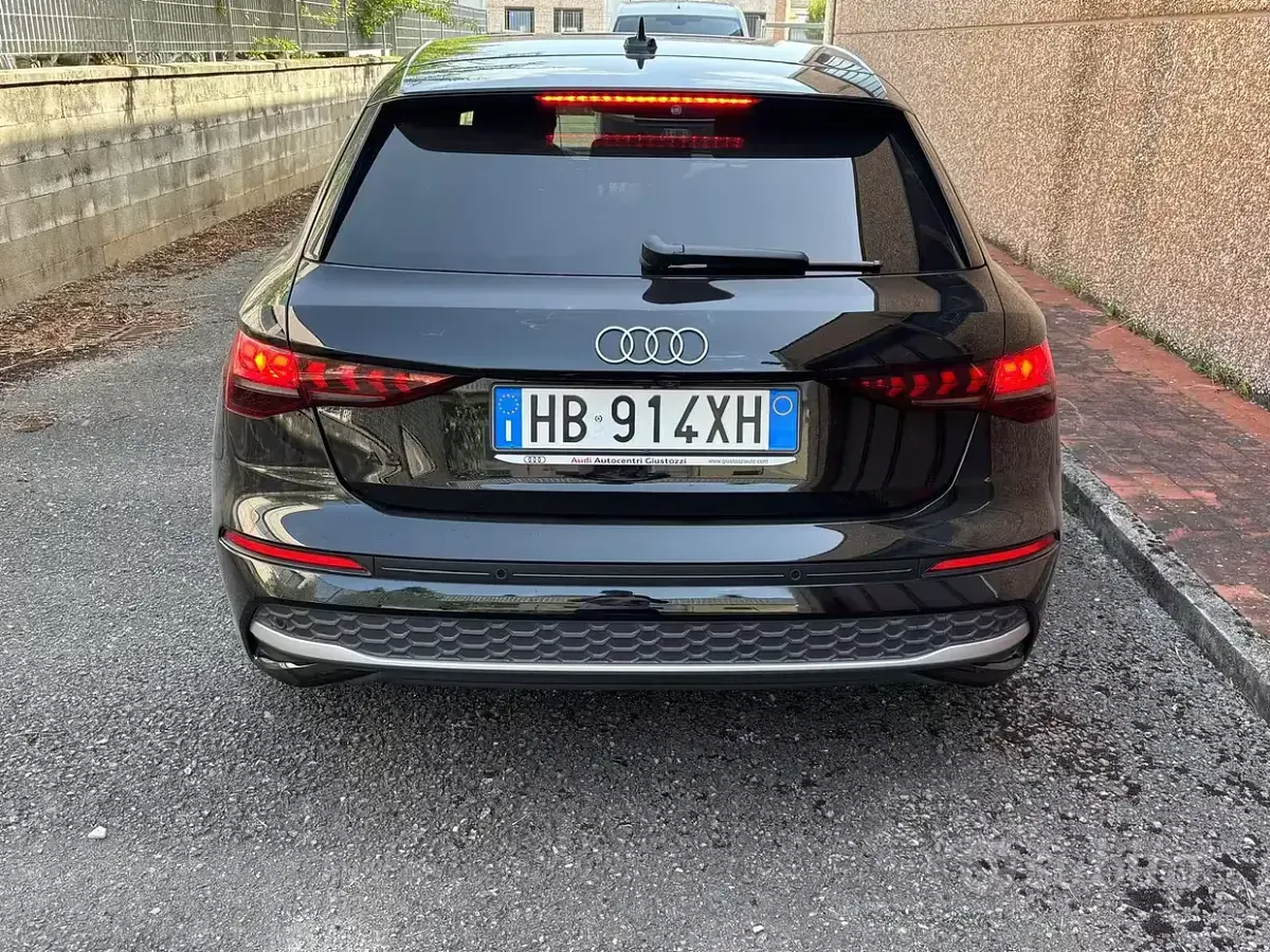 Usata Audi A3 116 CV (85 kW) 2025 Nero Berlina