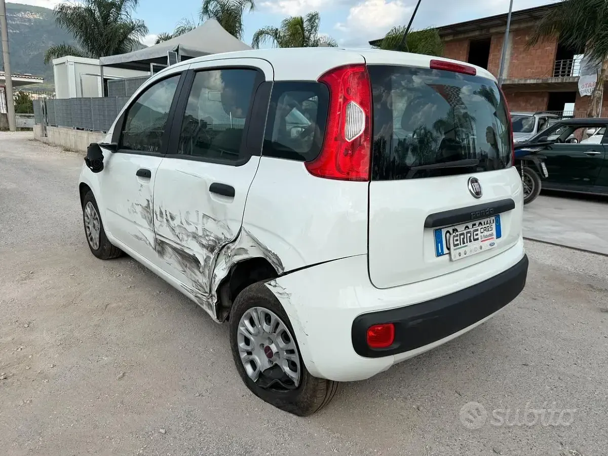 Usata Fiat Panda 69 CV (50 kW) 2020 Bianco Utilitaria
