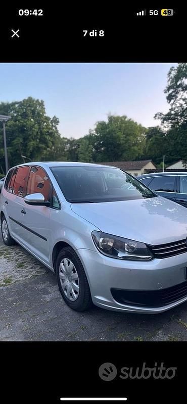 Usata VW Touran 105 CV (77 kW) 2014 Grigio Monovolume