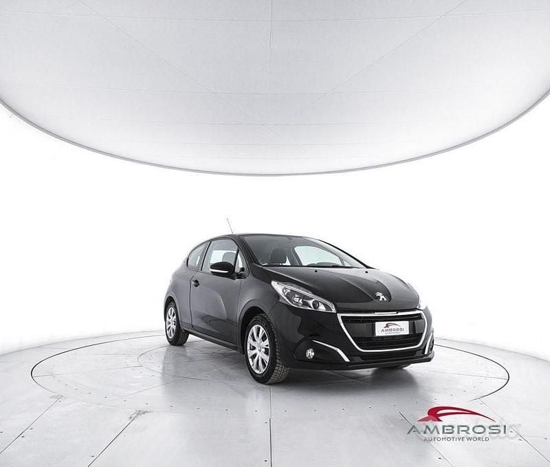 Usata Peugeot 208 Active 67 CV (49 kW) 2017 Bianco Utilitaria