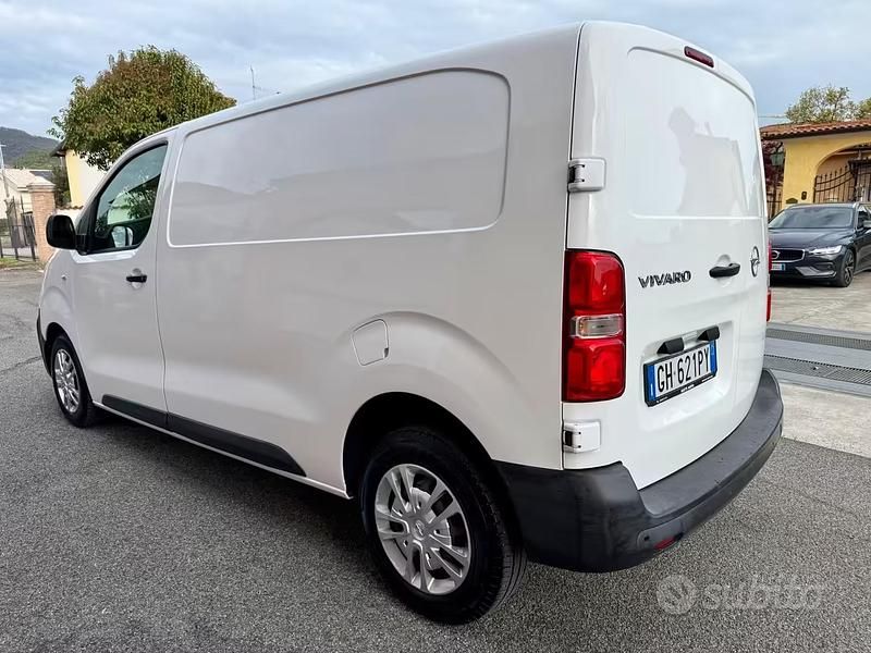 Usata Opel Vivaro Enjoy 102 CV (75 kW) 2021 Bianco Monovolume