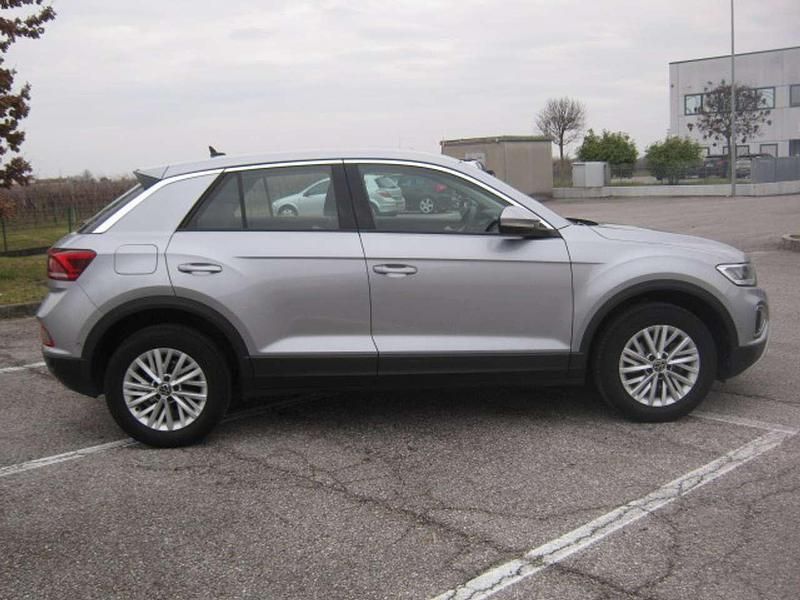 Usata VW T-Roc Life 110 CV (80 kW) 2023 Grigio SUV