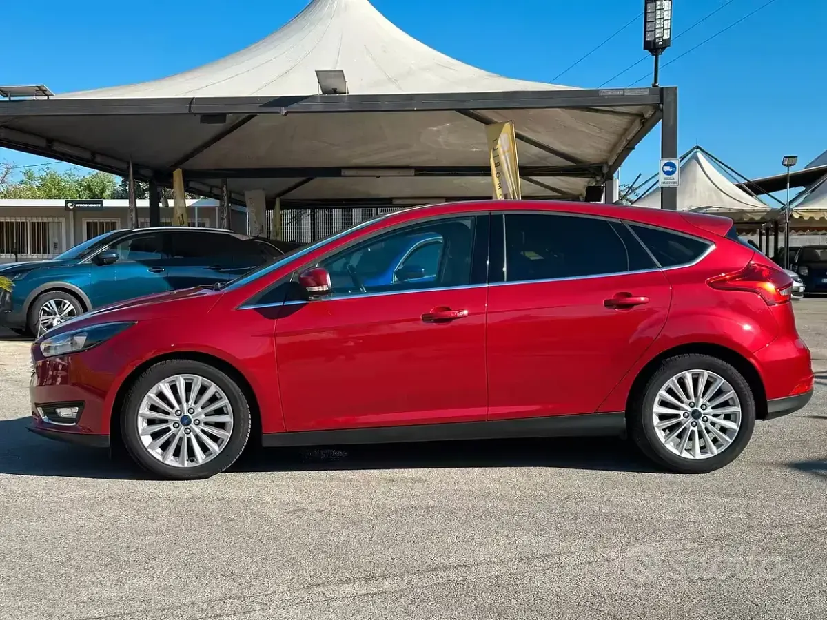 Usata Ford Focus Titanium 120 CV (88 kW) 2018 Rosso Berlina
