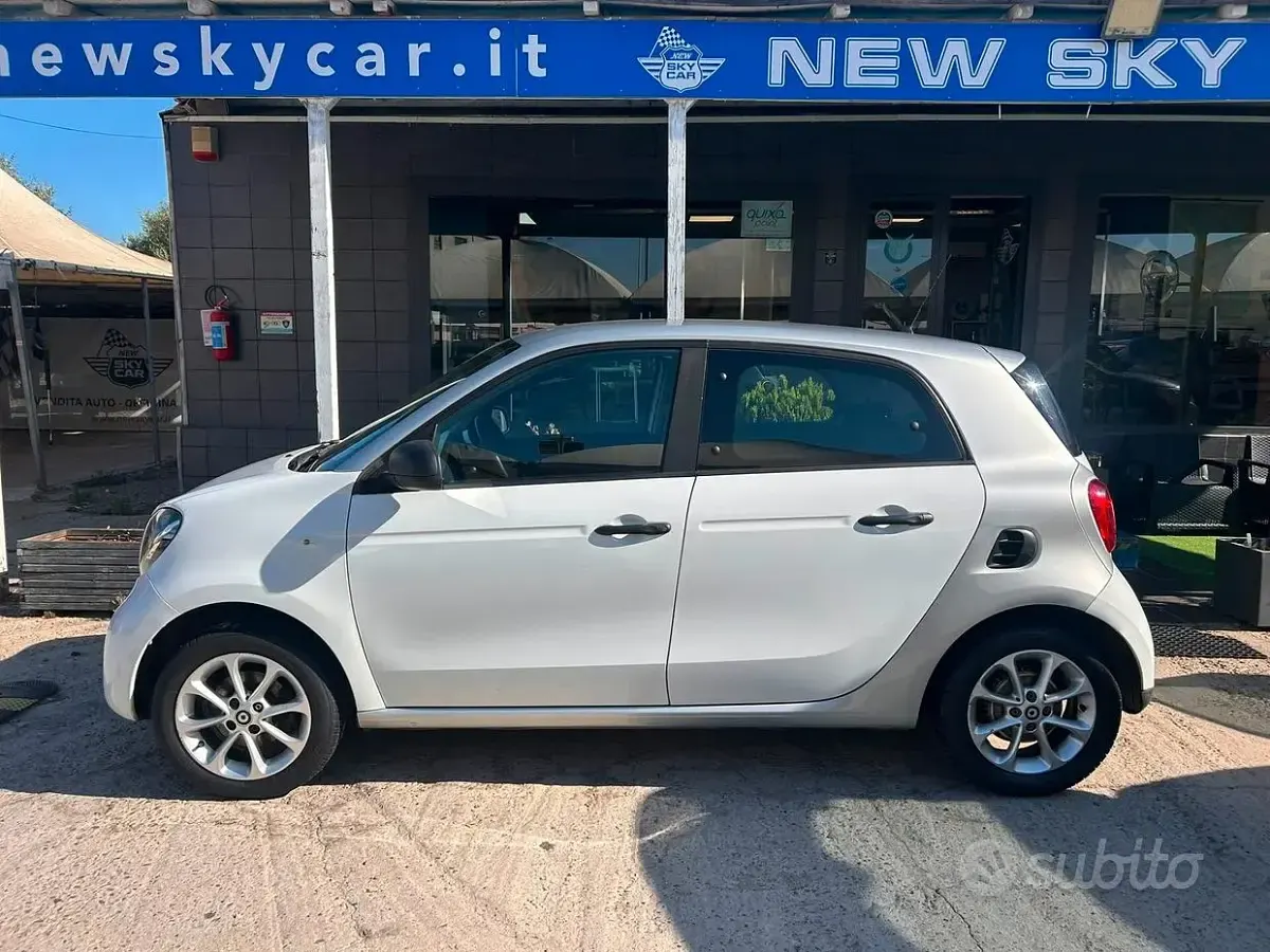Usata Smart ForFour Prime 71 CV (52 kW) 2017 Bianco Utilitaria