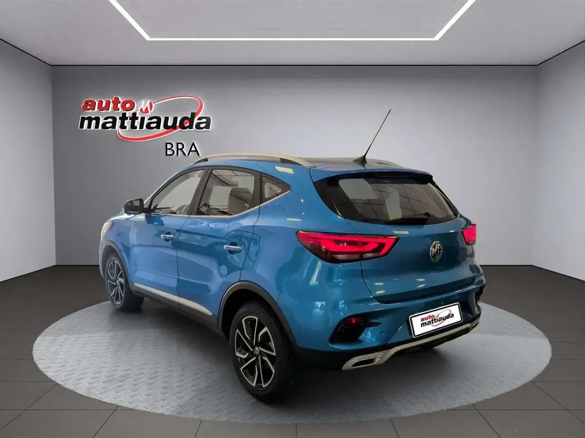 Usata MG ZS Luxury 106 CV (77 kW) 2024 Como blue SUV