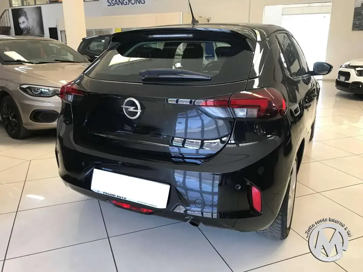 Usata Opel Corsa Elegance 75 CV (55 kW) 2021 Nero Utilitaria