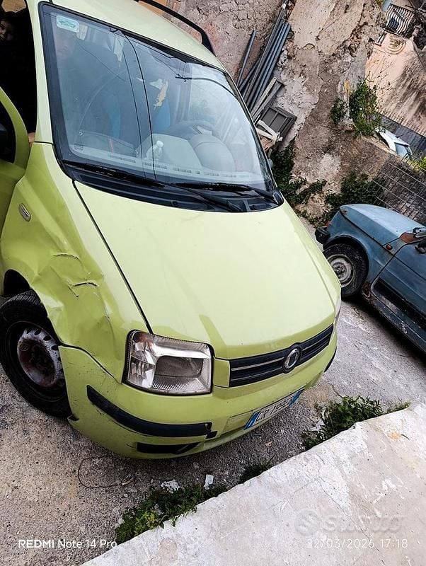 Usata Fiat Panda 69 CV (50 kW) 2005 Verde Utilitaria