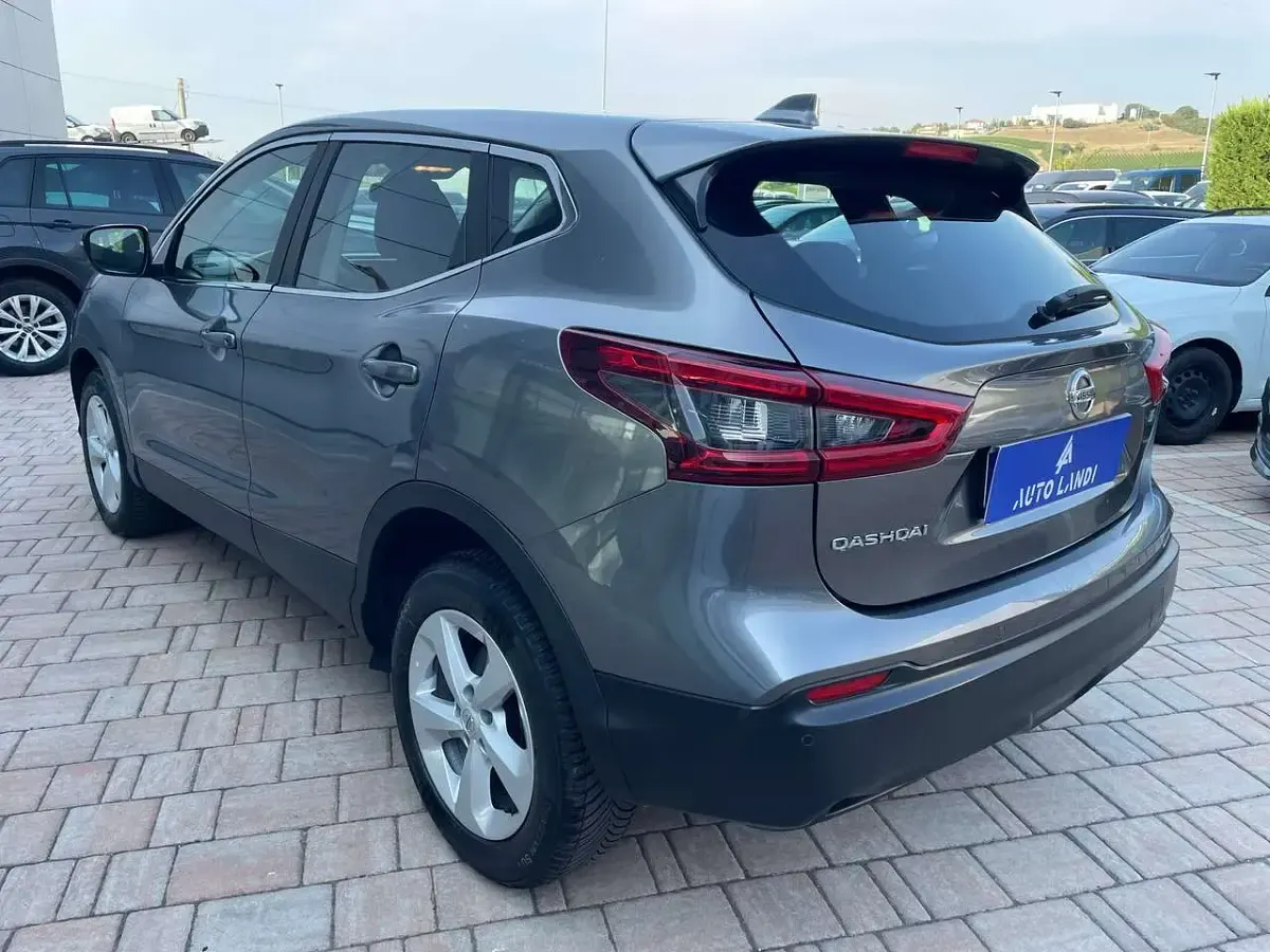 Usata Nissan Qashqai 116 CV (85 kW) 2019 Grigio SUV