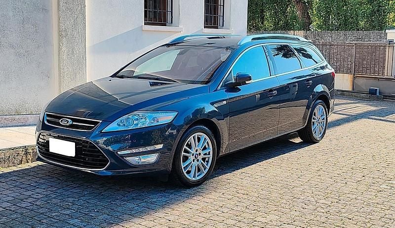 Grigio Usata 2013 Ford Mondeo Titanium Station wagon | 3990 € (Buon prezzo) - Immagine 1/4