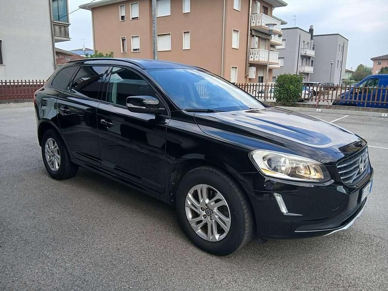Usata Volvo XC60 Momentum 136 CV (100 kW) 2013 Nero SUV