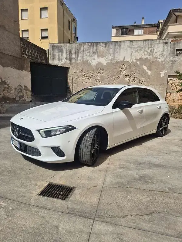 Usata Mercedes A180 Executive 116 CV (85 kW) 2018 Bianco Berlina