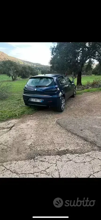 Usata Alfa Romeo 147 120 CV (88 kW) 2006 Bluazzurro Utilitaria
