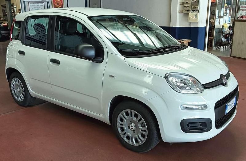 Nuova Fiat Panda S 69 CV (50 kW) 2025 Bianco Utilitaria