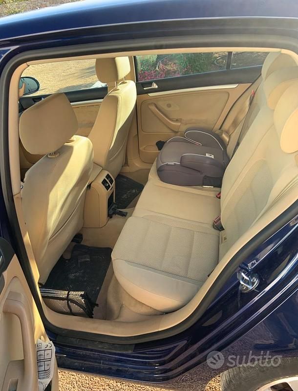 Usata VW Golf IV 105 CV (77 kW) 2006 Berlina