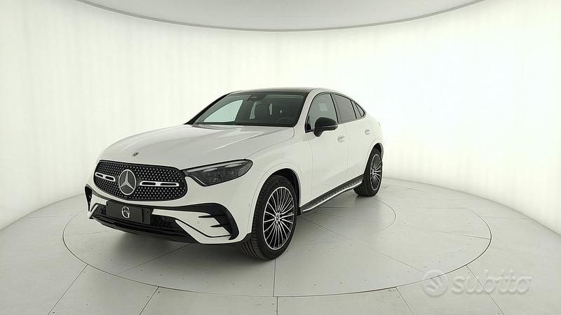 Bianco Nuova 2025 Mercedes GLC220 AMG Line Premium Coupé | 74.900 € (Buon prezzo) - Immagine 1/4