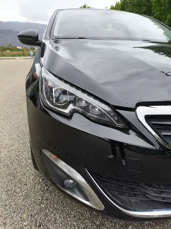 Usata Peugeot 308 SW Business-Line 99 CV (72 kW) 2016 Nero Station wagon