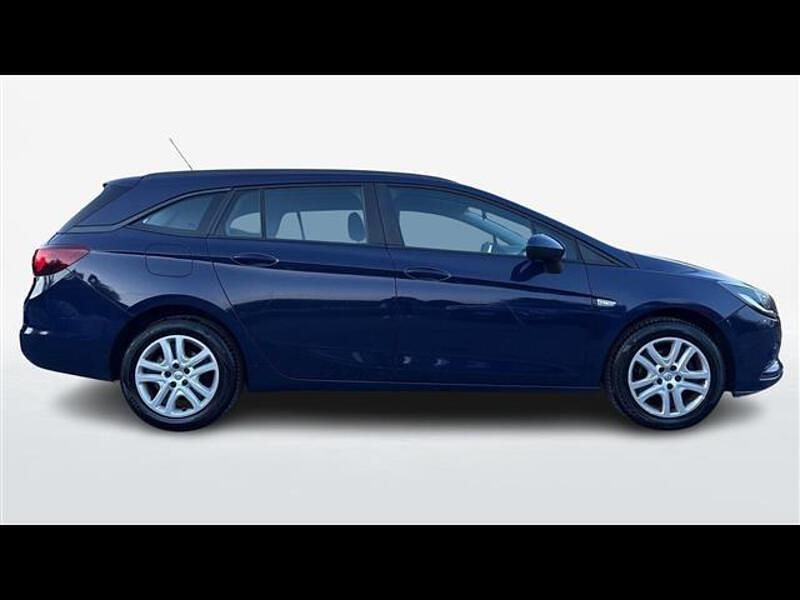 Usata Opel Astra 95 CV (69 kW) 2016 Blu scuro Station wagon